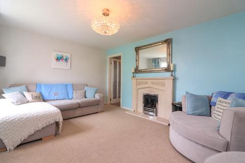 46 Sycamore, Wilnecote, Tamworth, B77 5HB
