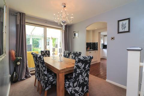 46 Sycamore, Wilnecote, Tamworth, B77 5HB
