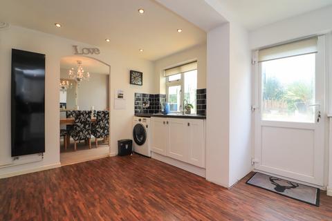 46 Sycamore, Wilnecote, Tamworth, B77 5HB