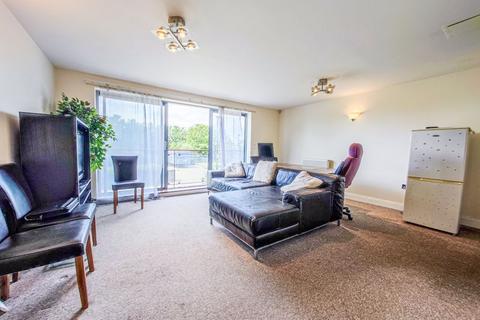 37 Warrior Close, London, SE28 0NL