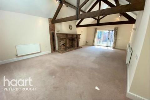 2 bedroom barn conversion to rent, St. Peter Close