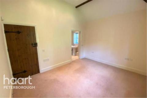 2 bedroom barn conversion to rent, St. Peter Close