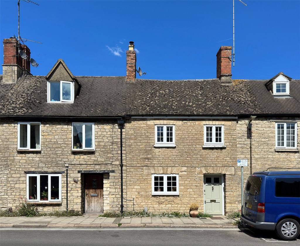 West End, Witney, Oxfordshire, OX28 2 bed terraced house £1,400 pcm (£323 pw)
