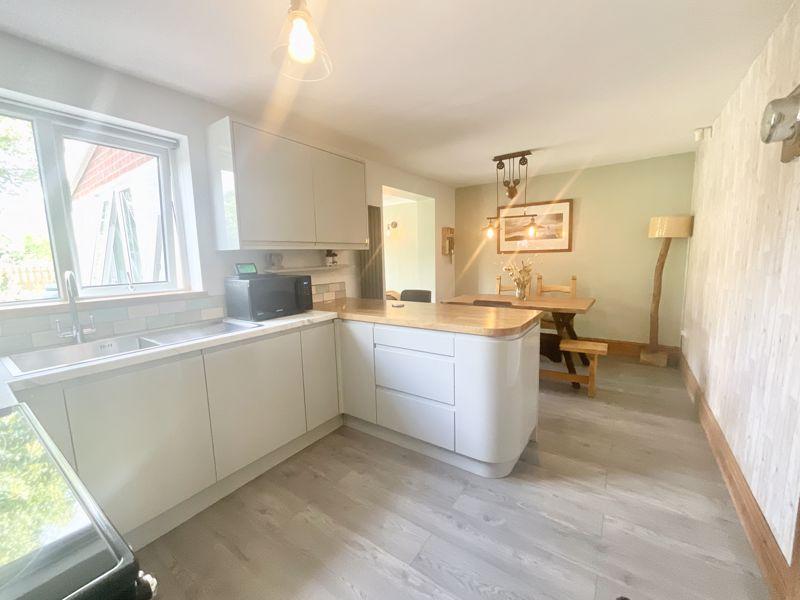 Omega Way, Trentham 4 bed detached house £375,000