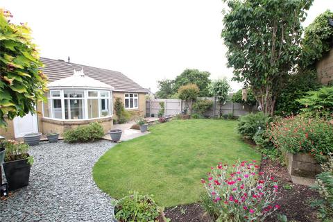 3 bedroom detached bungalow to rent, Centuria Walk, Huddersfield, West Yorkshire, HD3