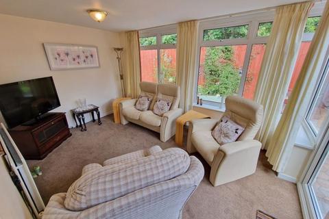 2 bedroom end of terrace house for sale - Regents Court, Wallsend
