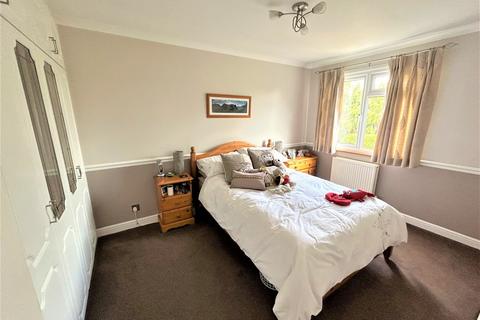 24 Downlands, Waltham Abbey, EN9 1UH