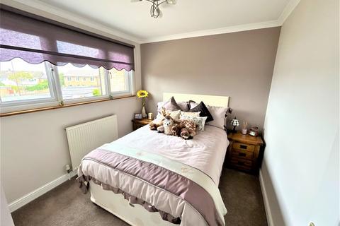 24 Downlands, Waltham Abbey, EN9 1UH