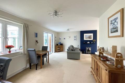 Hawthorn Cottage Trewedna Lane, Perranwell Station, Truro, TR3 7PG