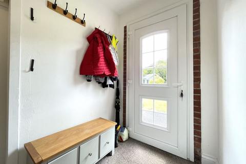 Hawthorn Cottage Trewedna Lane, Perranwell Station, Truro, TR3 7PG