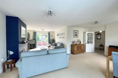 Hawthorn Cottage Trewedna Lane, Perranwell Station, Truro, TR3 7PG
