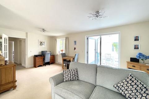 Hawthorn Cottage Trewedna Lane, Perranwell Station, Truro, TR3 7PG