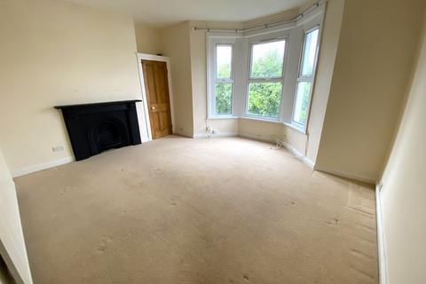 2 bedroom flat to rent, Very Large Flat With Garden. Clyffard Crescent, Newport