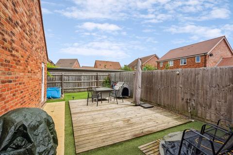 3 bedroom semi-detached house for sale - Rooks End, Grove