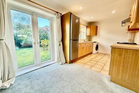 2 bedroom bungalow for sale, Cringle Avenue, Hengistbury Head