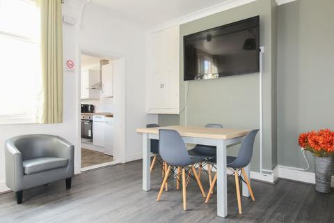 1 bedroom in a house share to rent, 56 Foster Street Sincil Bank, Lincoln, Lincolnshire, LN5 7QF