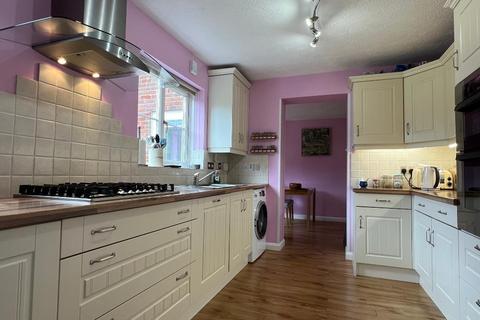 21 Canons Way, Steyning, BN44 3SS