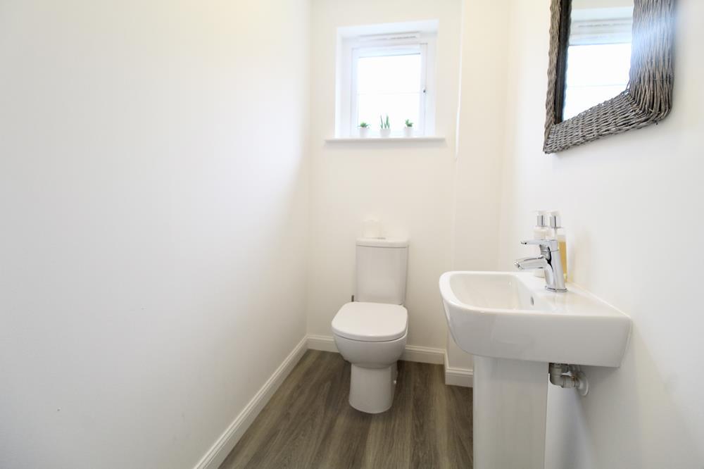 Cloak Room WC