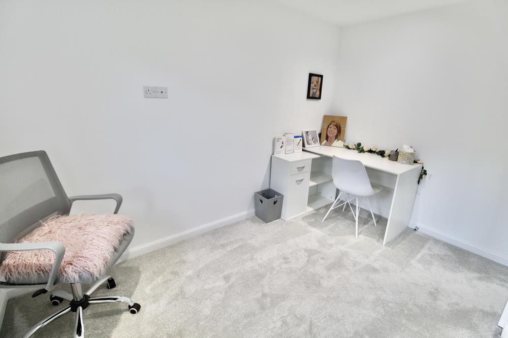 Dressing Area in Bedroom 2