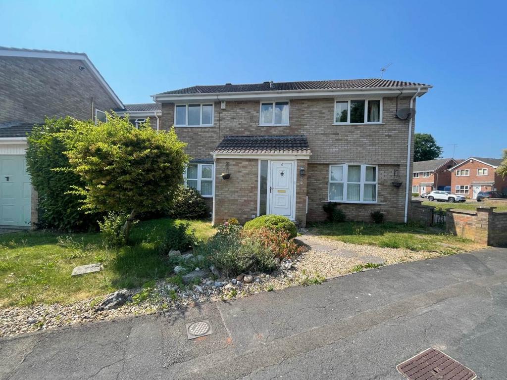 Cornwallis Avenue, WestonsuperMare... 4 bed house £1,250 pcm (£288 pw)