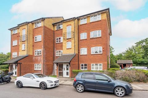 12 Anderson Close, London, W3 6YJ