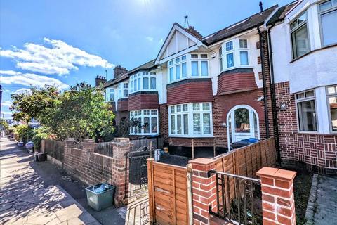 4 bedroom terraced house to rent - Mount Road, London