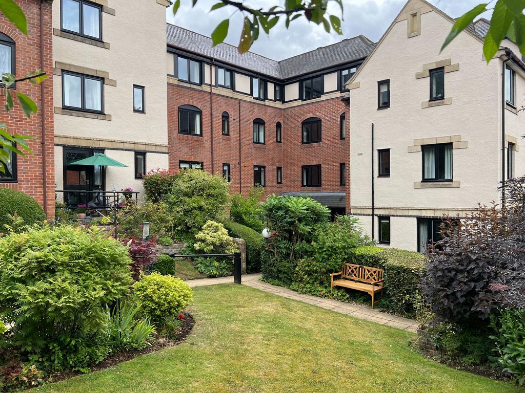 Vale Court, Knaresborough 2 bed apartment for sale £100,000