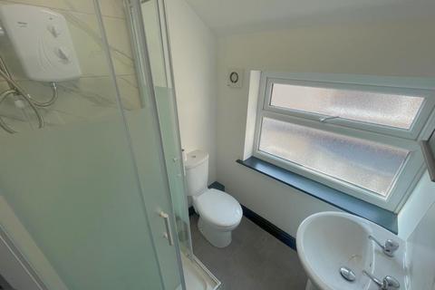 undefined, Room 4, 70 Lambert Road