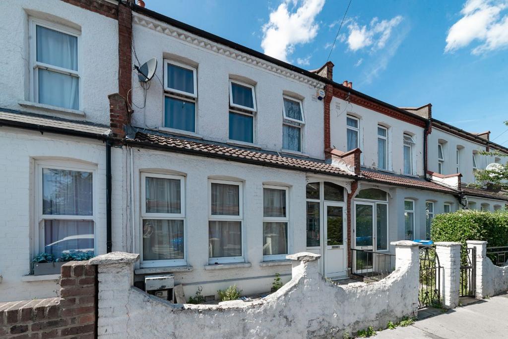 Langdale Road, Thornton Heath, CR7 3 bed terraced house for sale £515,000