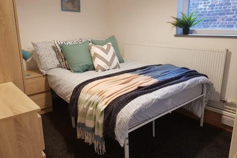 1 bedroom in a house share to rent - Dorrit Street, Liverpool