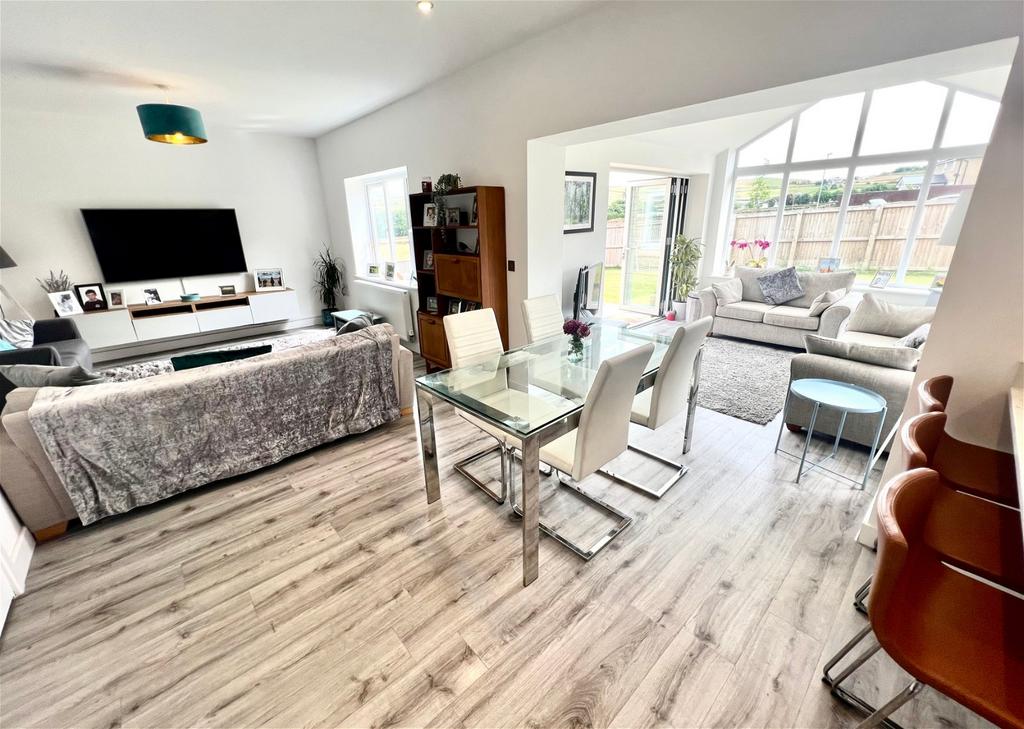 Boshaw View, Hade Edge, Holmfirth... 5 bed detached house for sale £