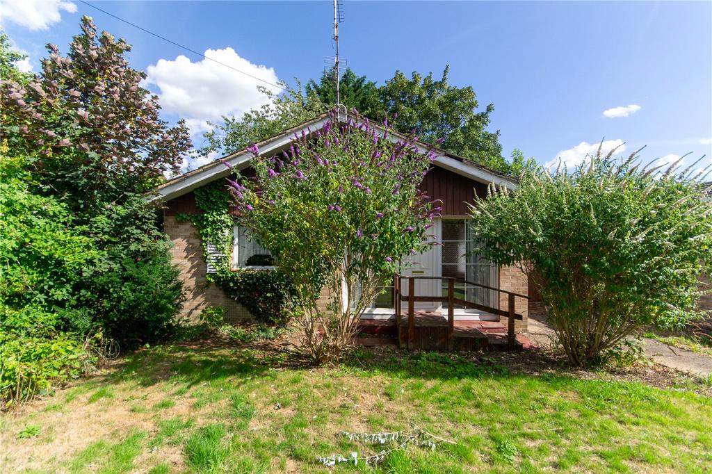 Linslade, Leighton Buzzard LU7 2 bed bungalow for sale £325,000