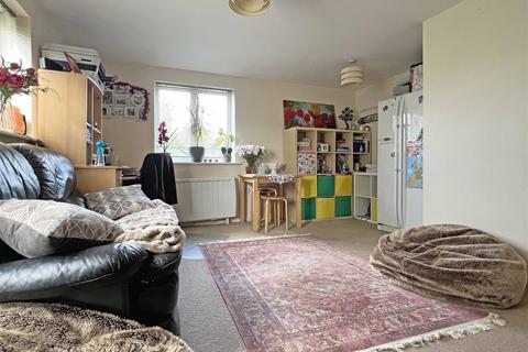 48 Millers Drive, Great Notley, Braintree, CM77 7FD