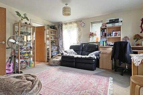 48 Millers Drive, Great Notley, Braintree, CM77 7FD