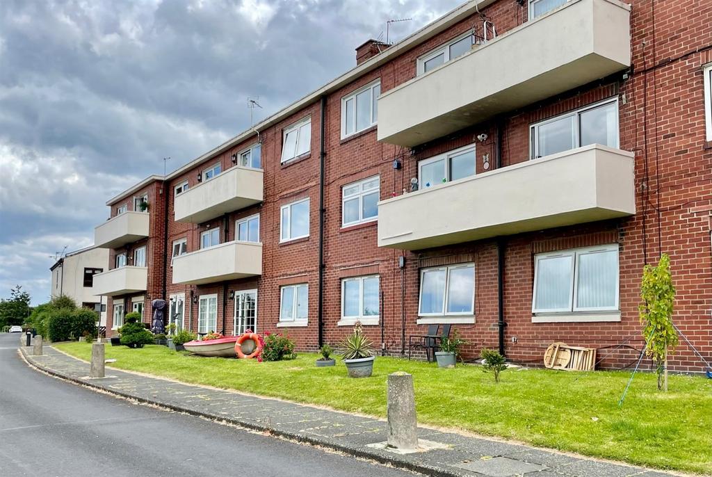 Greens Place, South Shields 2 bed flat for sale £124,950