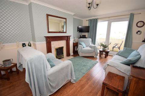 2 bedroom flat for sale, Greens Place, South Shields