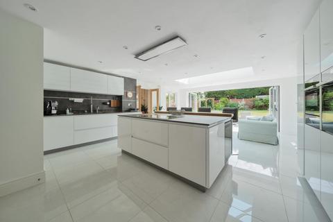 58 Lampern Crescent, Billericay, CM12 0FD
