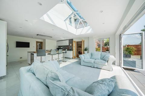 58 Lampern Crescent, Billericay, CM12 0FD