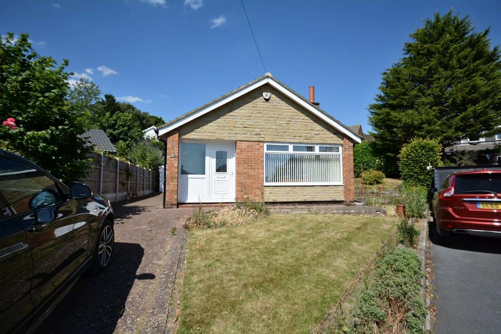 Holmwood Mount, Leeds, West Yorkshire 2 bed detached bungalow for sale