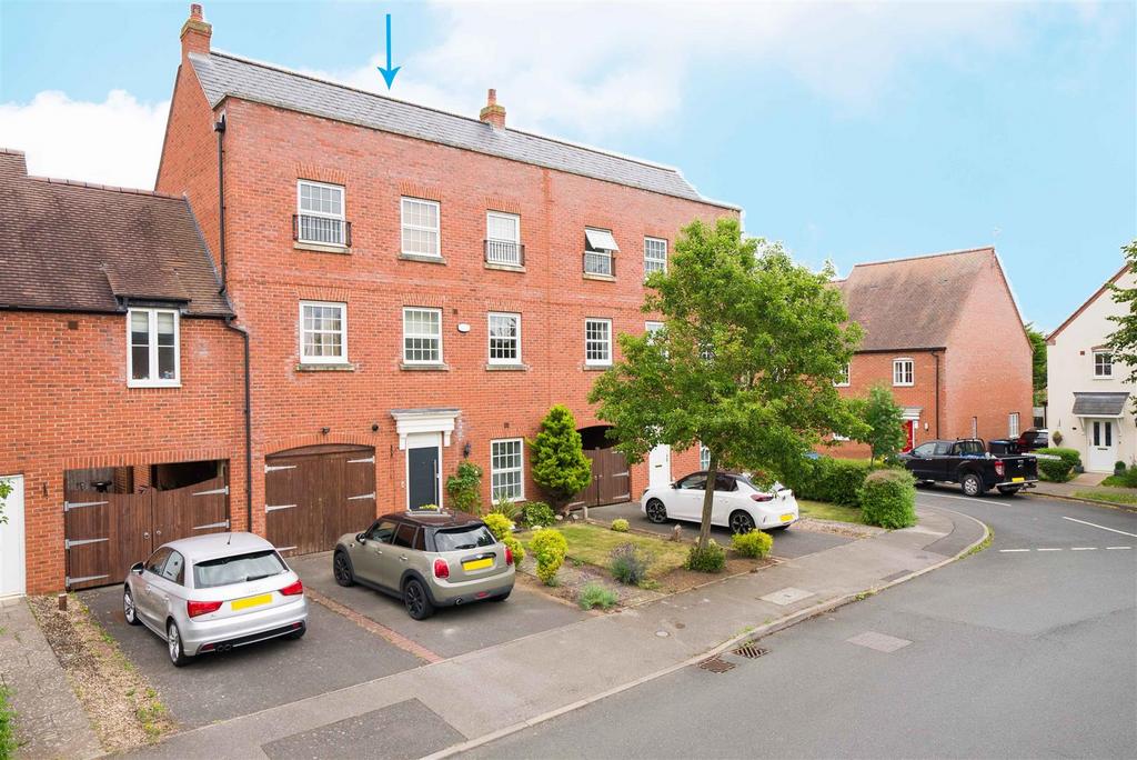 St. Peters Way, StratfordUponAvon 5 bed house £2,500 pcm (£577 pw)
