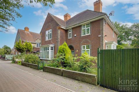 47 Government Row, Enfield, EN3 6JN