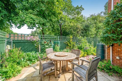22 Barmstedt Drive, Oakham, LE15 6RG