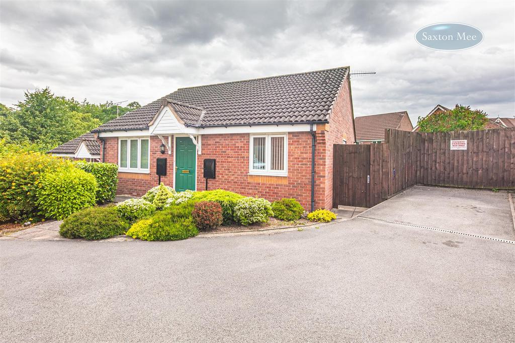 Middlewood Drive East, Wadsley Park Village, Sheffield 2 bed bungalow