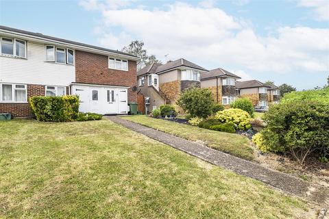 14g Willis Close, Epsom, KT18 7SS