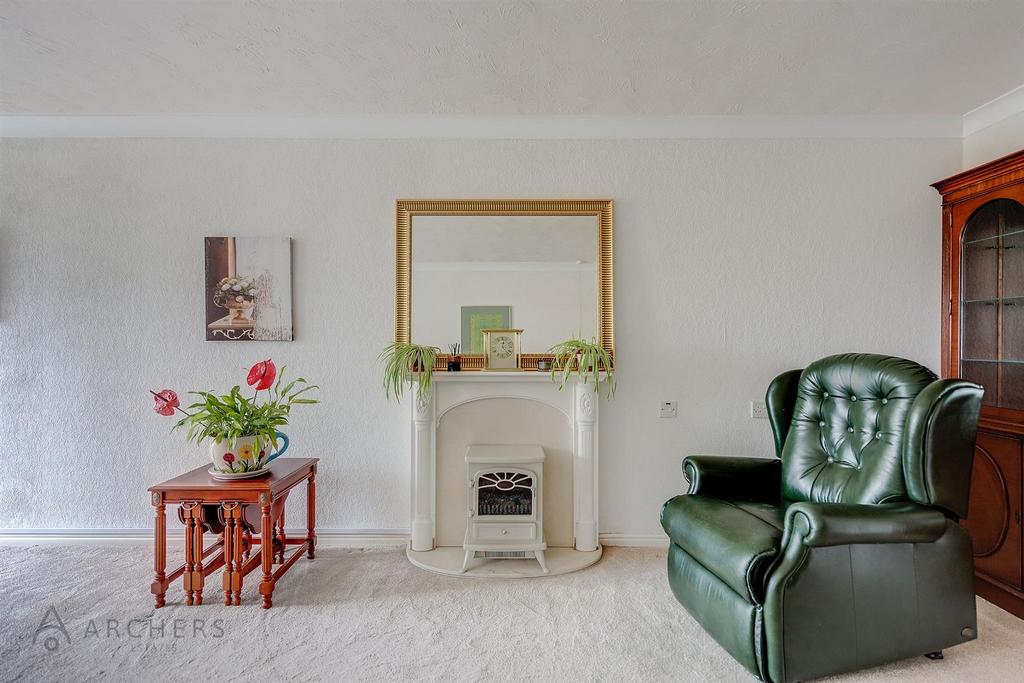 16 Kings Court(Interior)(3of16).jpg