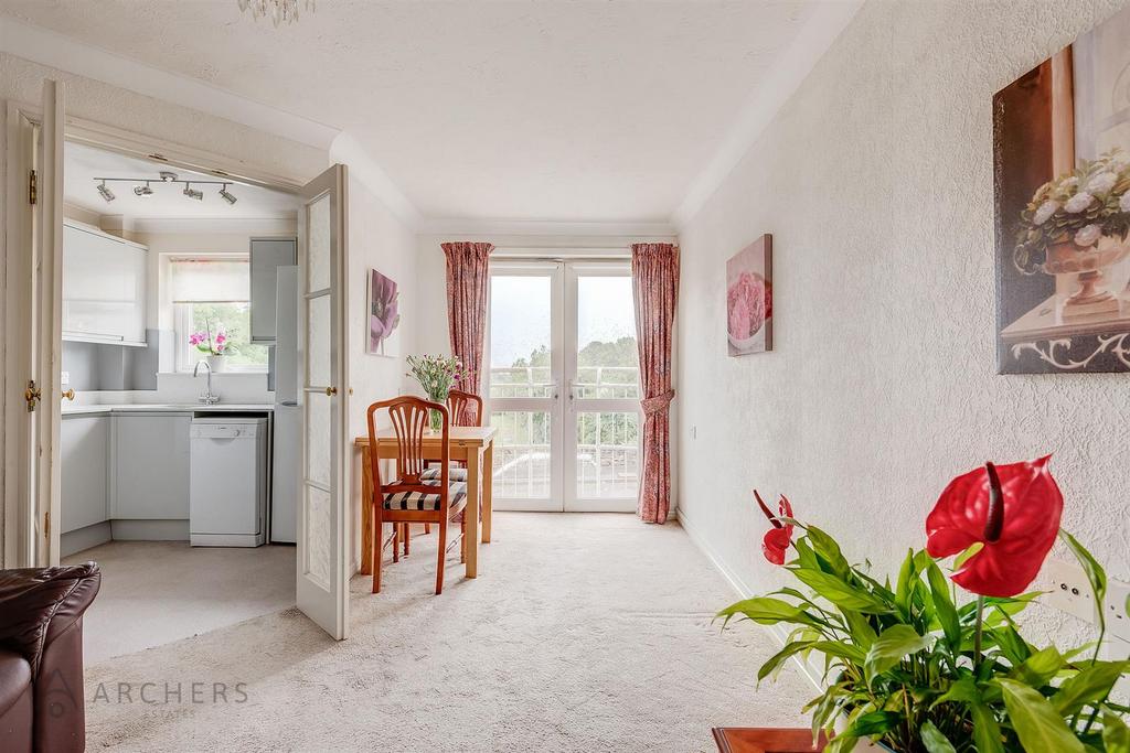 16 Kings Court(Interior)(6of16).jpg