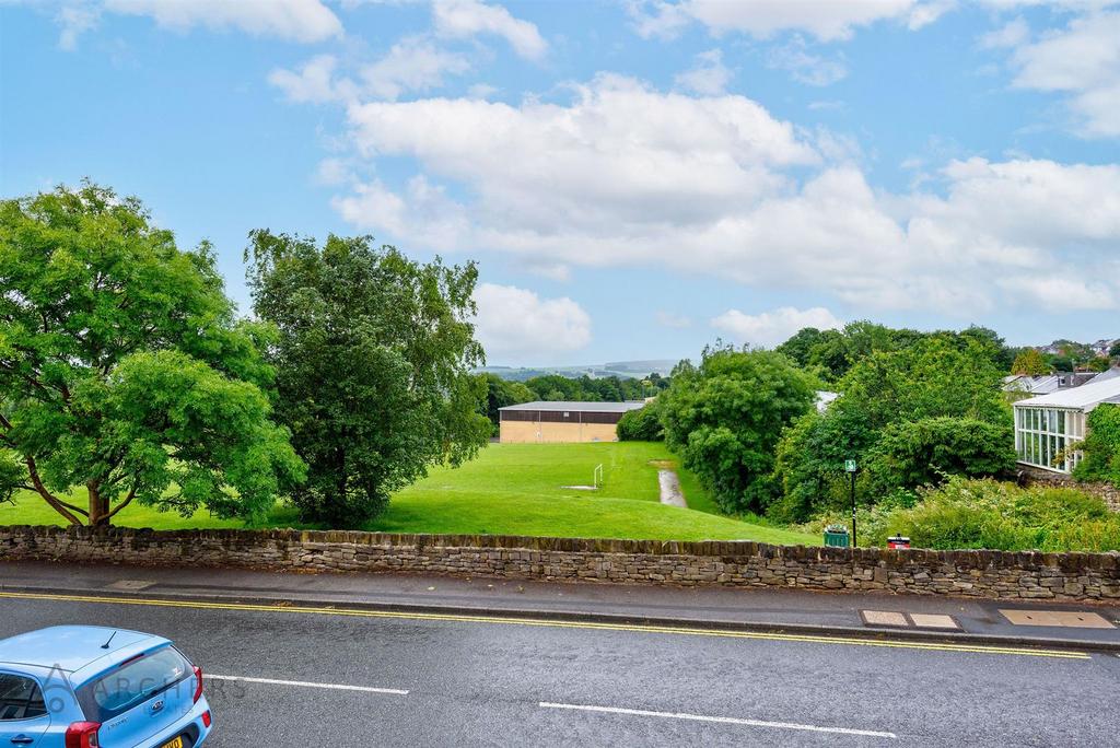 16 Kings Court(Exterior)(5of5).jpg