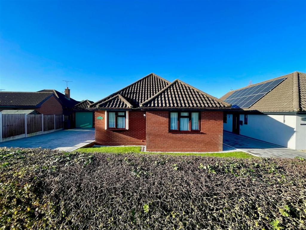 Manor Road, Dengie 3 bed detached bungalow for sale £495,000