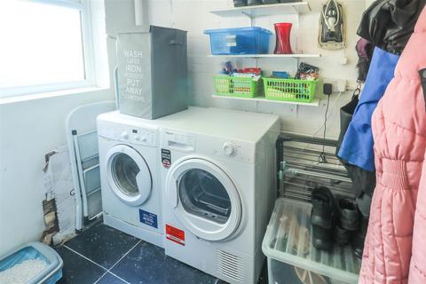 92 Quarry Spring, Harlow, CM20 3HS