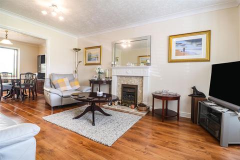 53 Bentley Drive, Church Langley, Harlow, CM17 9PA
